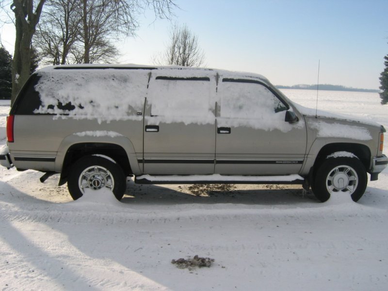 98 Suburban 003.JPG